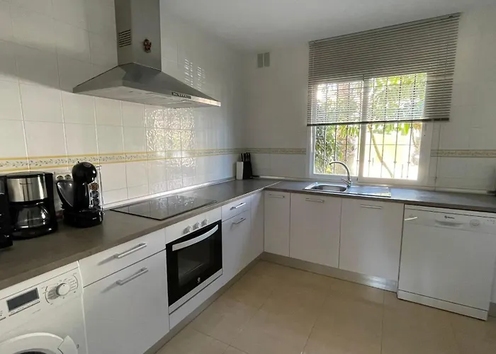 Intermobiliaria - Puerto Alto B6 7 * Estepona